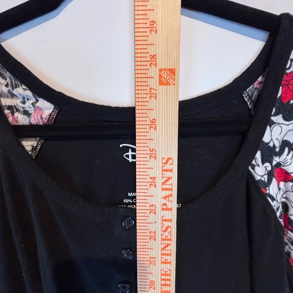 Disney Minnie/Mickey 3-Button Raglan Tee/Size 2/Black w/ Character Print Sleeves - Picture 2 of 12